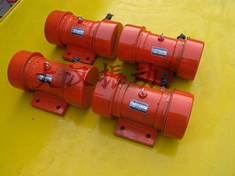 YZS振動(dòng)電機(jī):激振能力強(qiáng)，拆卸方便。